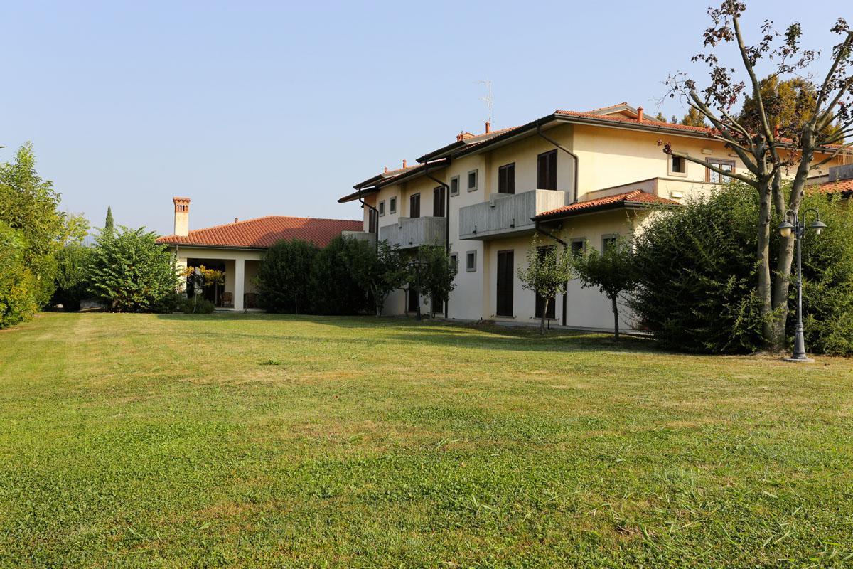 Hotel Franciacorta Paderno Franciacorta ภายนอก รูปภาพ
