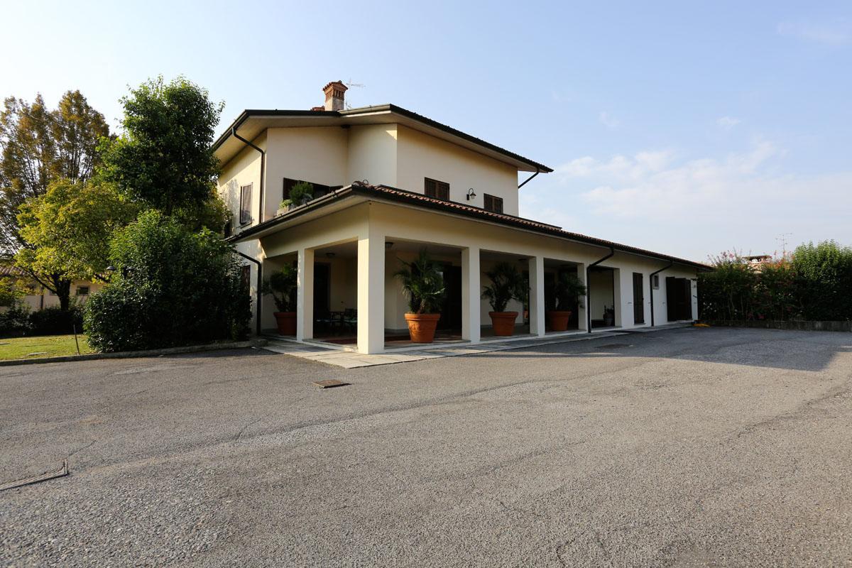 Hotel Franciacorta Paderno Franciacorta ภายนอก รูปภาพ